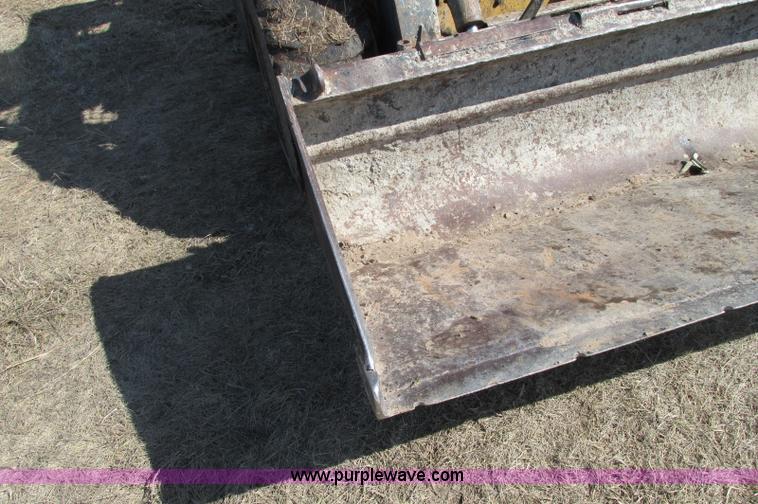 image for item E5117 1995 New Holland LX885 Turbo skid steer