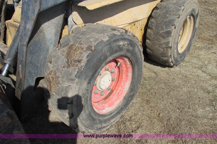 image for item E5117 1995 New Holland LX885 Turbo skid steer