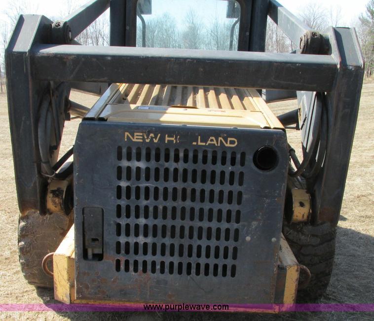 image for item E5117 1995 New Holland LX885 Turbo skid steer