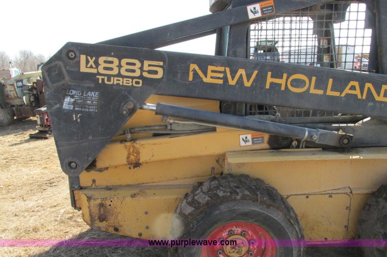 image for item E5117 1995 New Holland LX885 Turbo skid steer