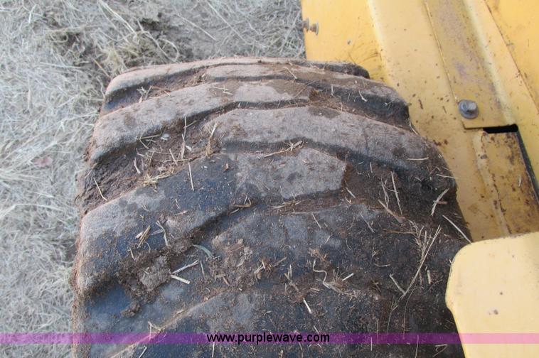 image for item E5117 1995 New Holland LX885 Turbo skid steer