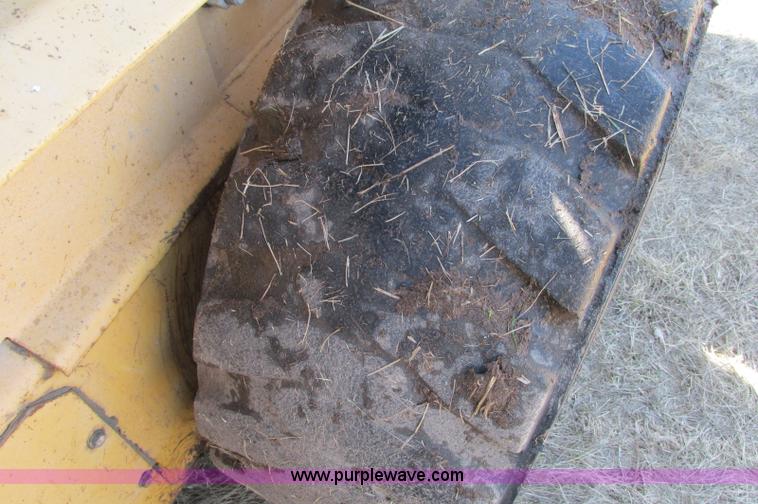 image for item E5117 1995 New Holland LX885 Turbo skid steer