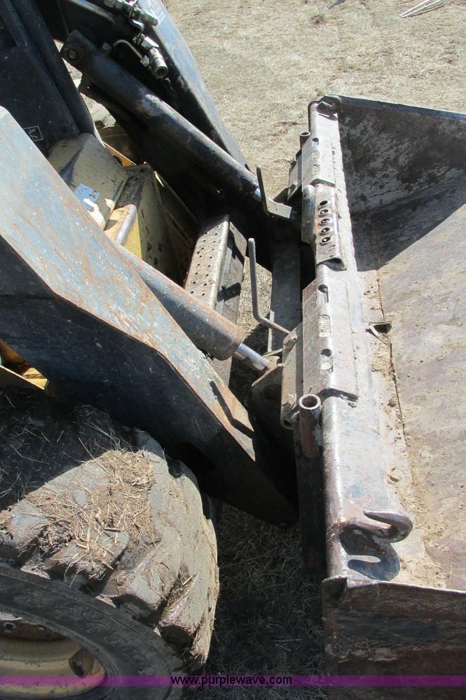 image for item E5117 1995 New Holland LX885 Turbo skid steer
