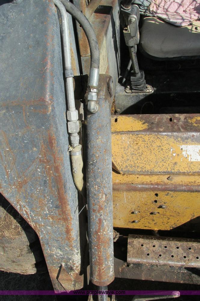 image for item E5117 1995 New Holland LX885 Turbo skid steer