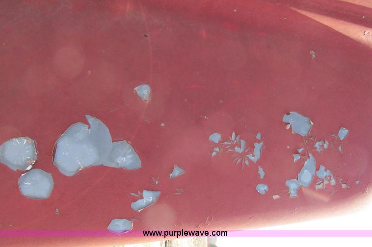 image for item E5124 1985 Mack R686ST semi truck