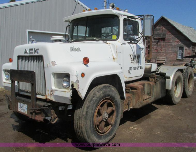 1974 Mack R600 semi truck | Item E5125 | SOLD! May 22 ... 1974 mack truck wiring 