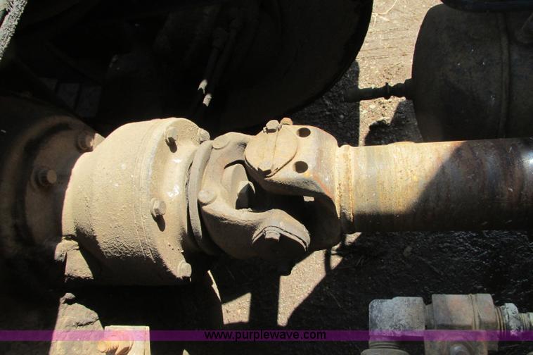 image for item E5125 1974 Mack R600 semi truck