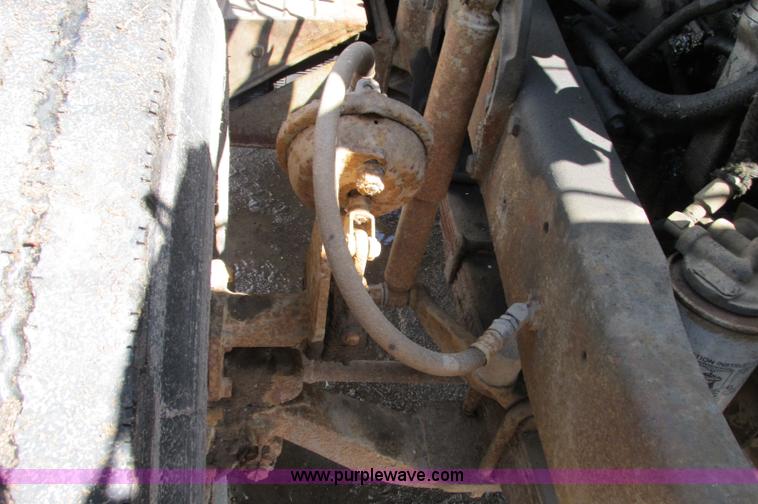 image for item E5125 1974 Mack R600 semi truck