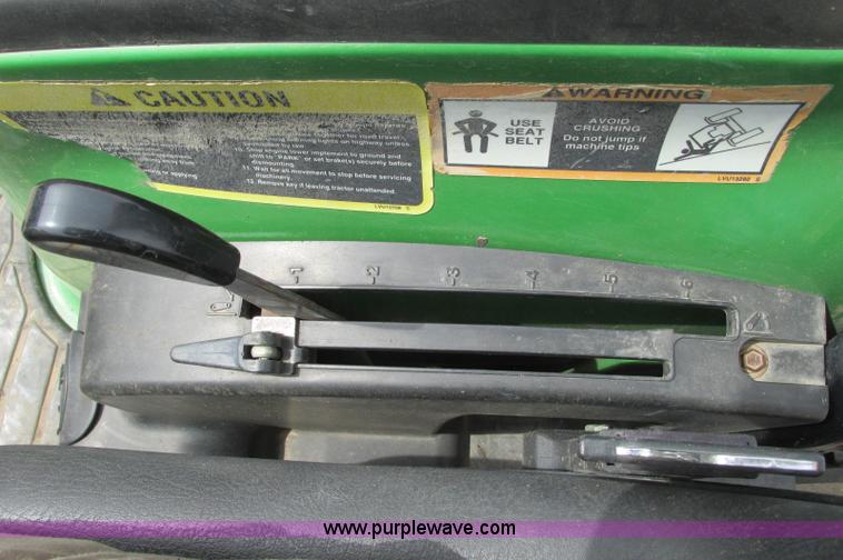 image for item E5131 2002 John Deere 4410 MFWD tractor