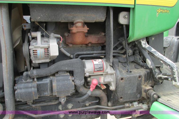 image for item E5131 2002 John Deere 4410 MFWD tractor