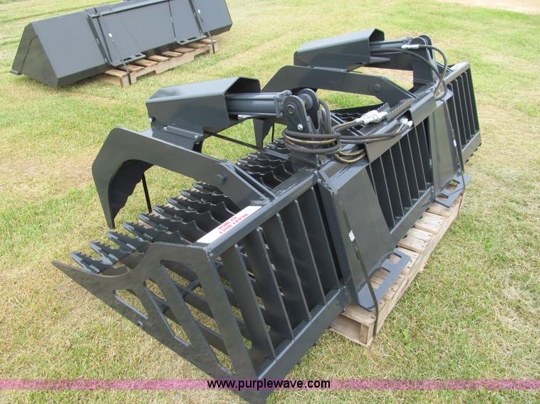 image for item F8588 Stout HD72 rock bucket grapple attachment