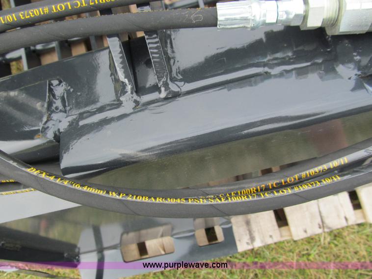 image for item F8588 Stout HD72 rock bucket grapple attachment