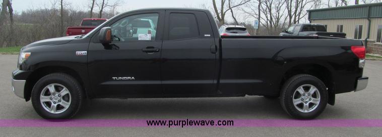 image for item G2930 2007 Toyota Tundra SR5 Double Cab pickup truck