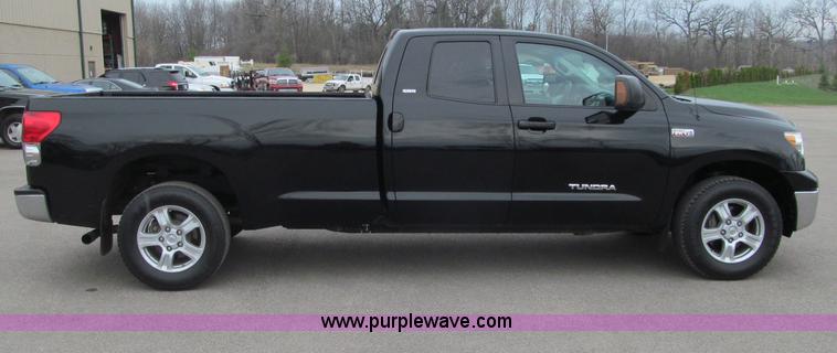 image for item G2930 2007 Toyota Tundra SR5 Double Cab pickup truck