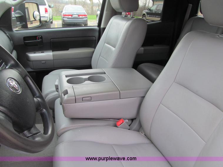 image for item G2930 2007 Toyota Tundra SR5 Double Cab pickup truck