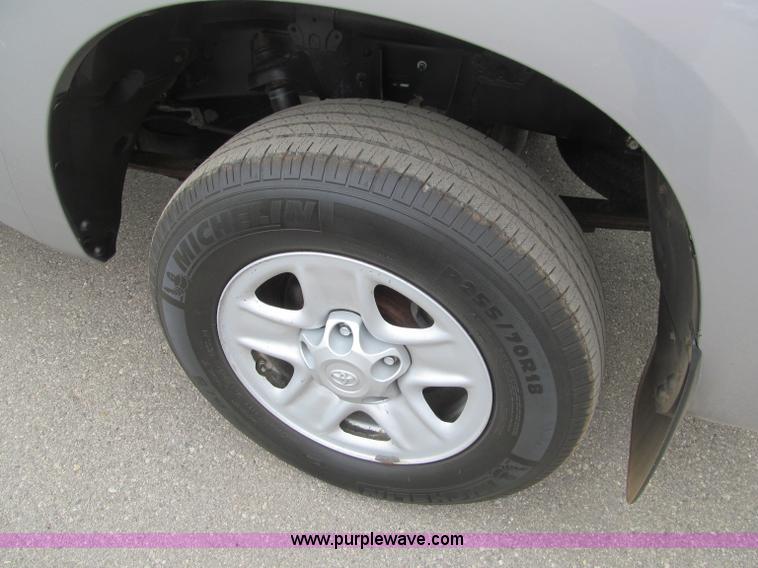 image for item G2931 2008 Toyota Tundra SR5 Double Cab pickup truck