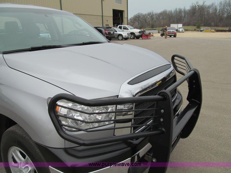 image for item G2931 2008 Toyota Tundra SR5 Double Cab pickup truck