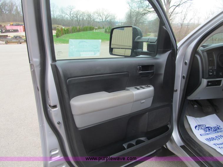 image for item G2931 2008 Toyota Tundra SR5 Double Cab pickup truck