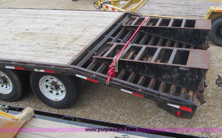 image for item G2932 2007 Load Max triple axle trailer