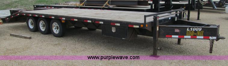 image for item G2932 2007 Load Max triple axle trailer