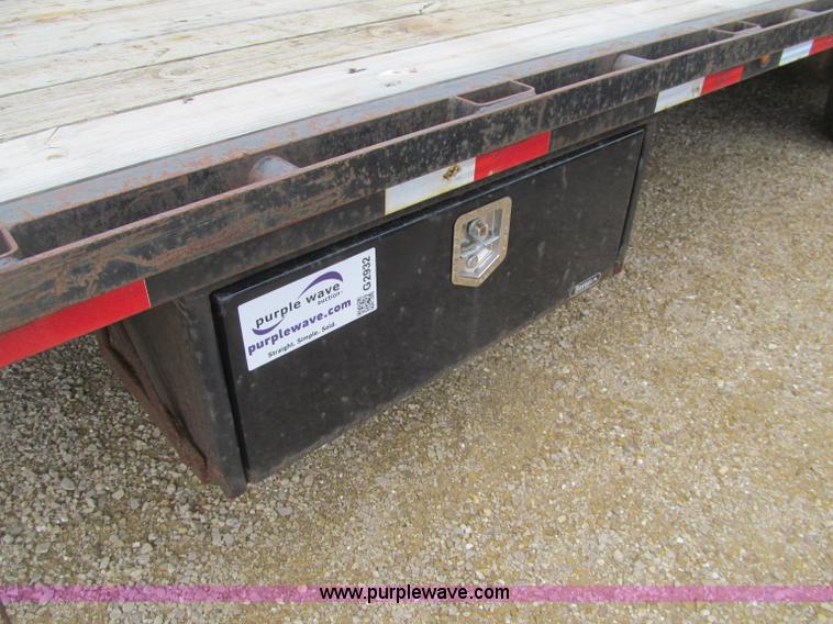 image for item G2932 2007 Load Max triple axle trailer