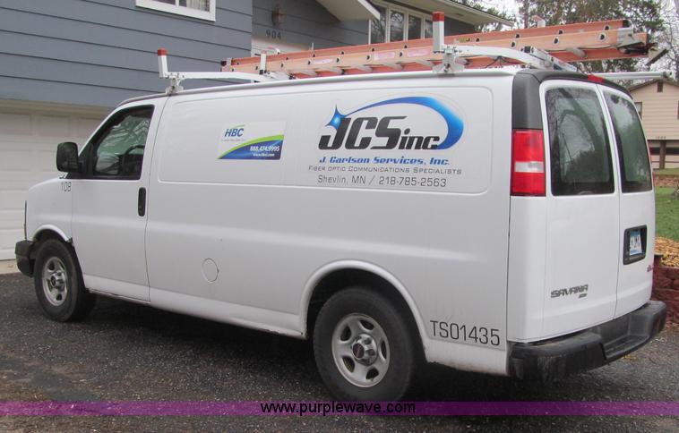 image for item G2933 2006 GMC Savana G1500 Cargo van