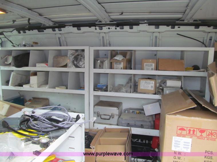 image for item G2933 2006 GMC Savana G1500 Cargo van