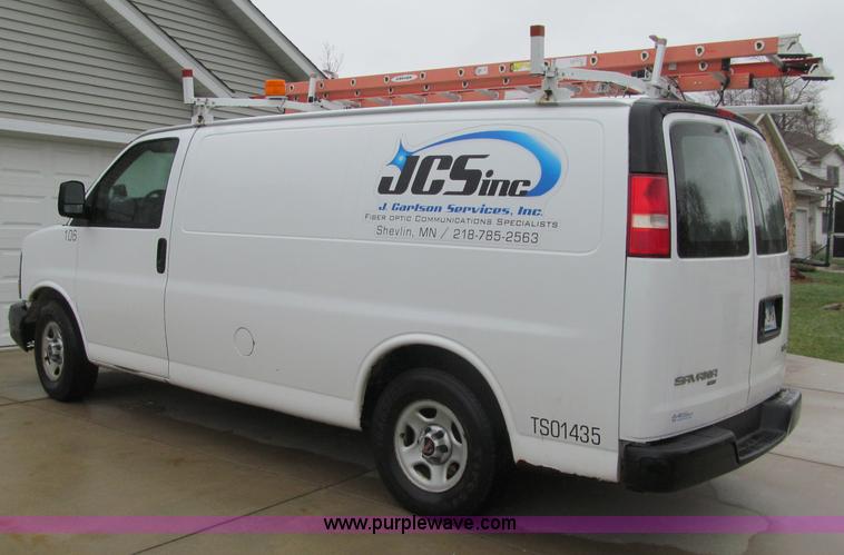image for item G2934 2006 GMC Savana G1500 Cargo van
