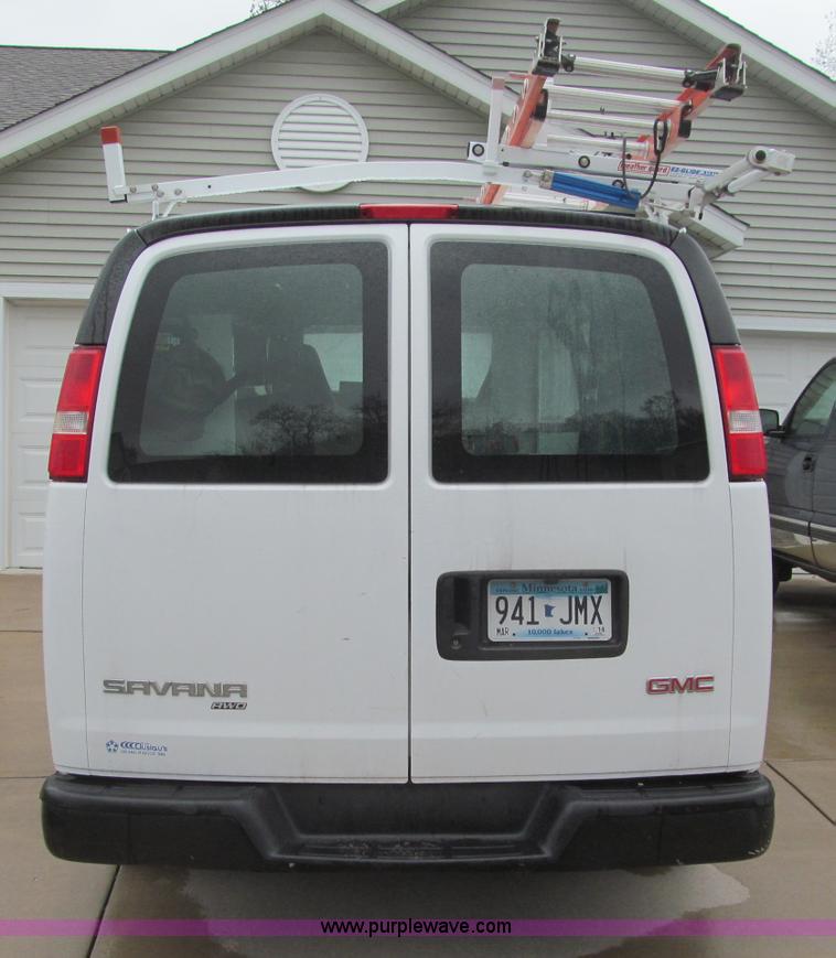 image for item G2934 2006 GMC Savana G1500 Cargo van
