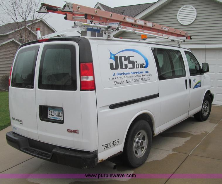 image for item G2934 2006 GMC Savana G1500 Cargo van