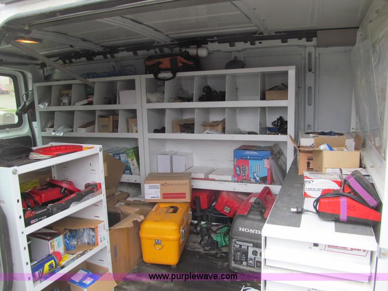 image for item G2934 2006 GMC Savana G1500 Cargo van