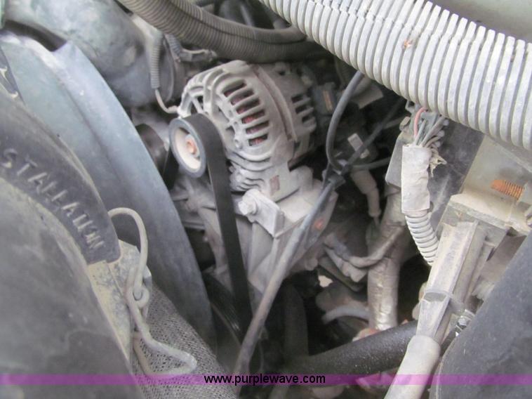 image for item G2934 2006 GMC Savana G1500 Cargo van