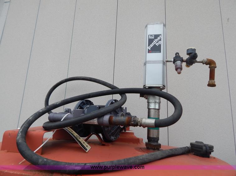 image for item AE9926 (3) bulk oil tanks