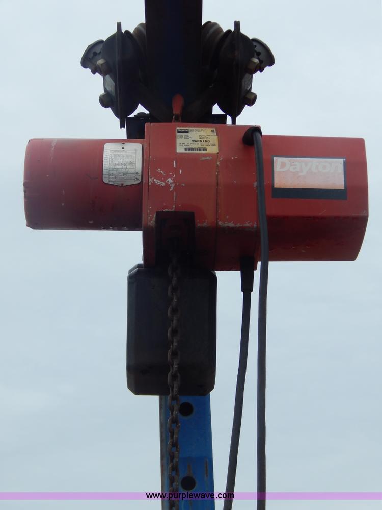 image for item AE9930 Gentry crane