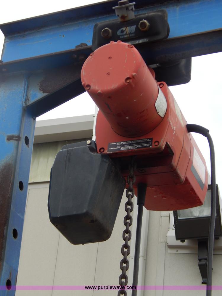 image for item AE9930 Gentry crane