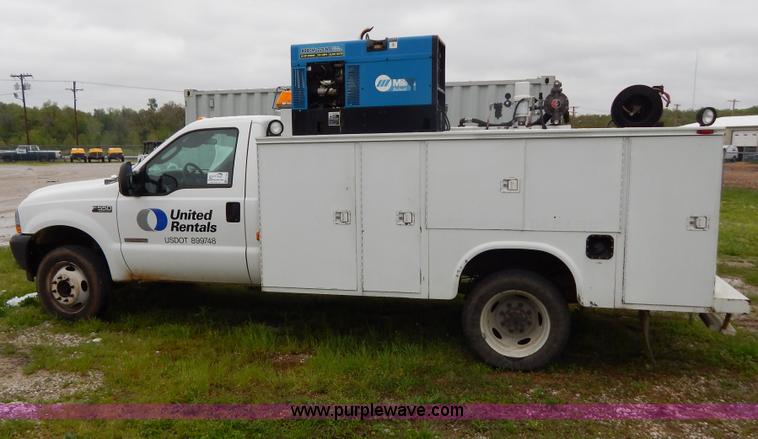 image for item G3180 2004 Ford F550 service truck