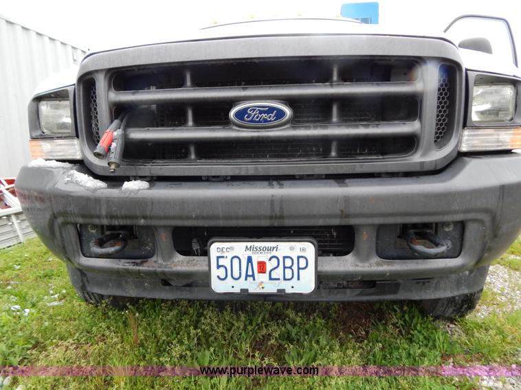 image for item G3180 2004 Ford F550 service truck