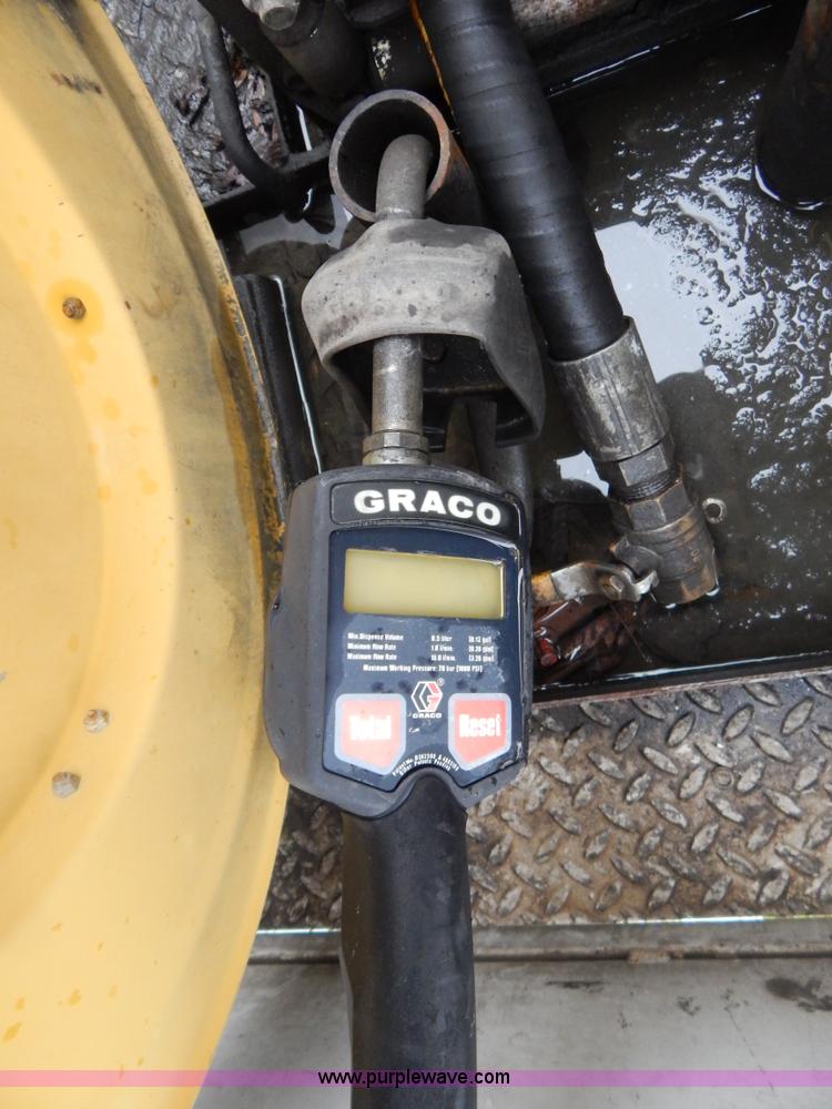 image for item G3180 2004 Ford F550 service truck