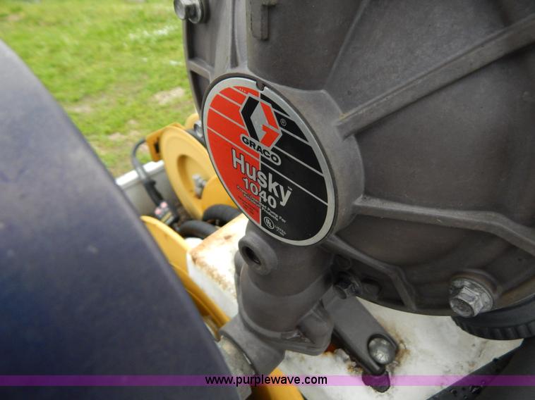 image for item G3180 2004 Ford F550 service truck