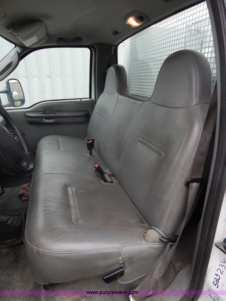 image for item G3180 2004 Ford F550 service truck