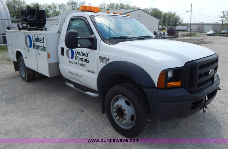 image for item G3193 2006 Ford F550 XL service truck