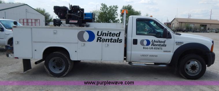 image for item G3193 2006 Ford F550 XL service truck