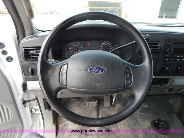 image for item G3193 2006 Ford F550 XL service truck