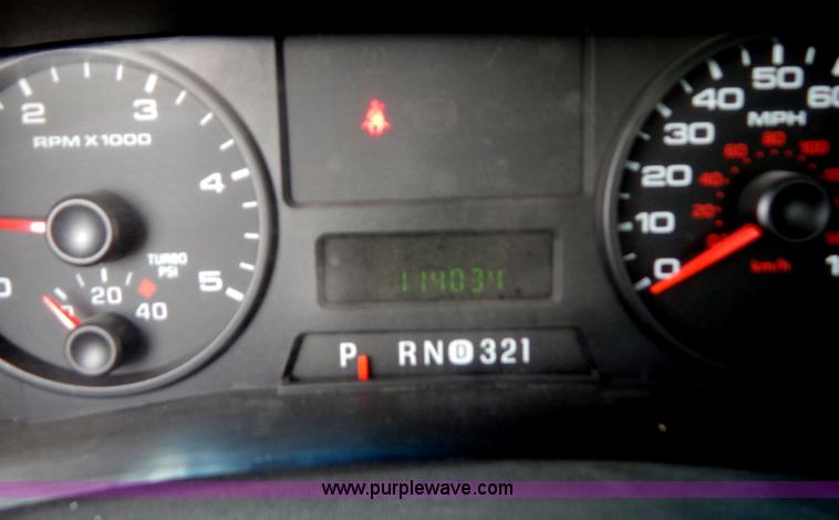 image for item G3193 2006 Ford F550 XL service truck