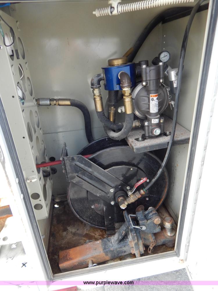 image for item G3193 2006 Ford F550 XL service truck