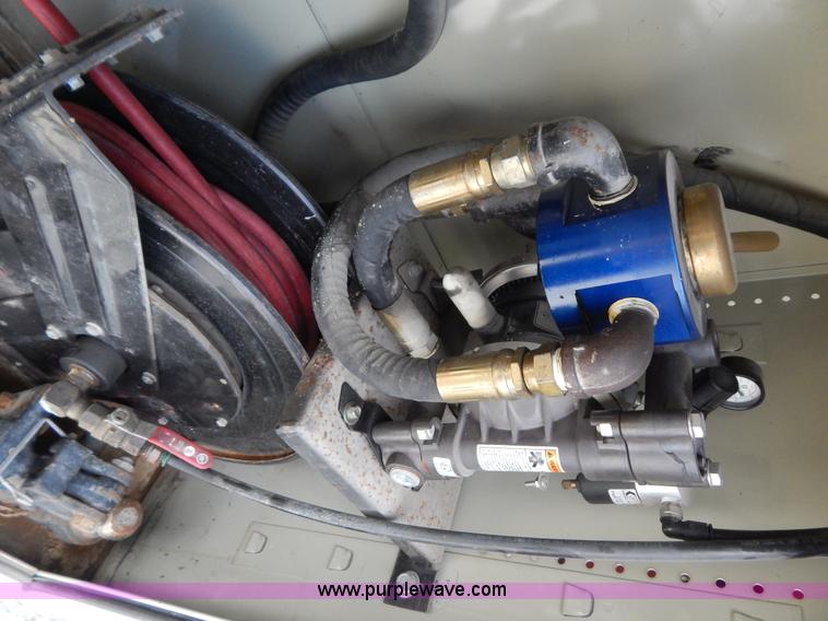 image for item G3193 2006 Ford F550 XL service truck