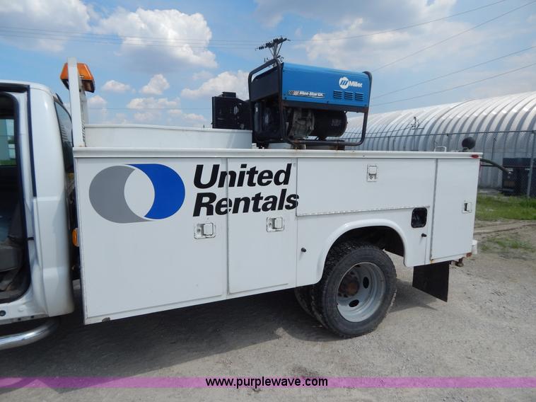 image for item G3193 2006 Ford F550 XL service truck