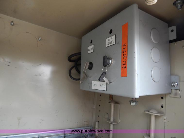 image for item G3193 2006 Ford F550 XL service truck