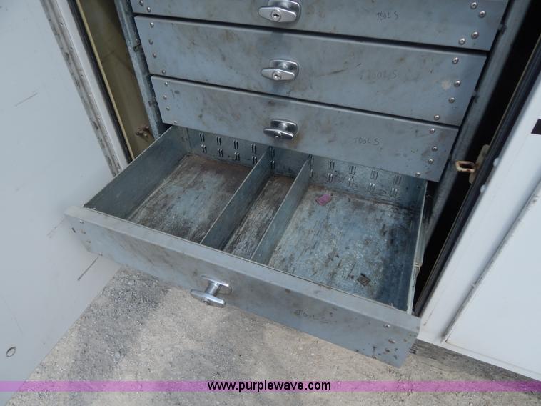 image for item G3193 2006 Ford F550 XL service truck