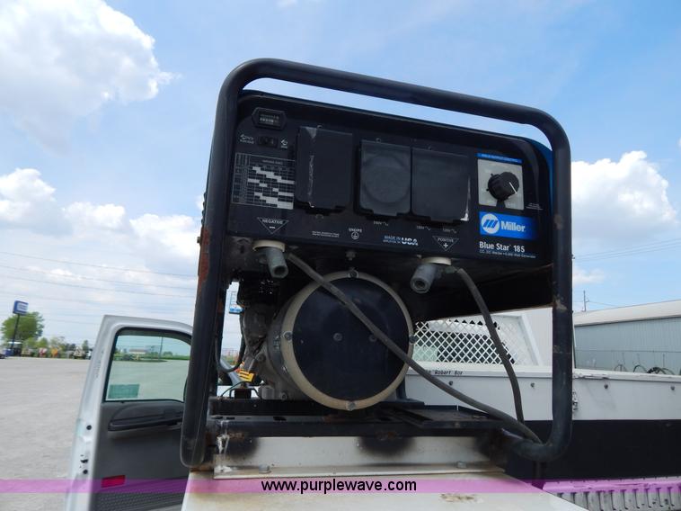 image for item G3193 2006 Ford F550 XL service truck